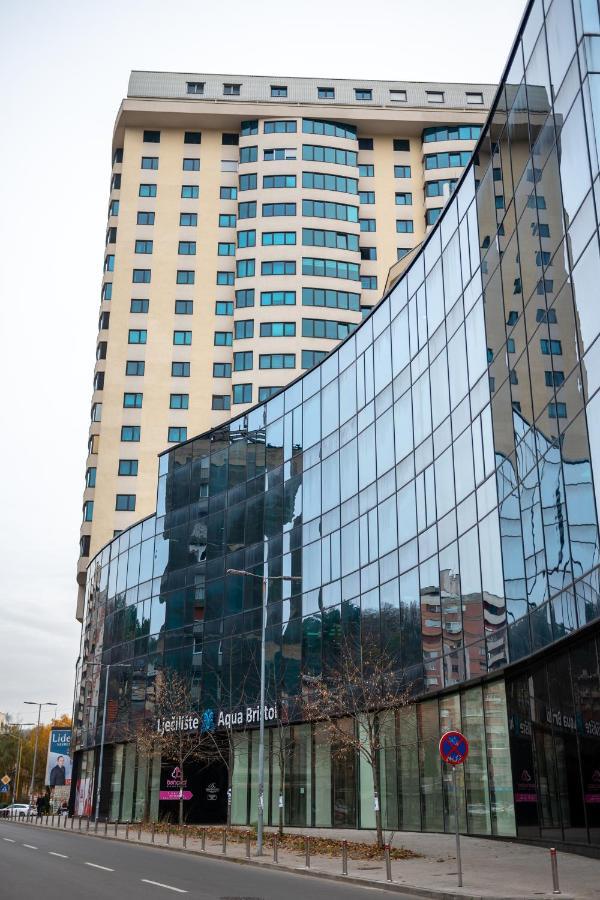 Luxury Apartment Karic Free Parking Tuzla Exterior foto