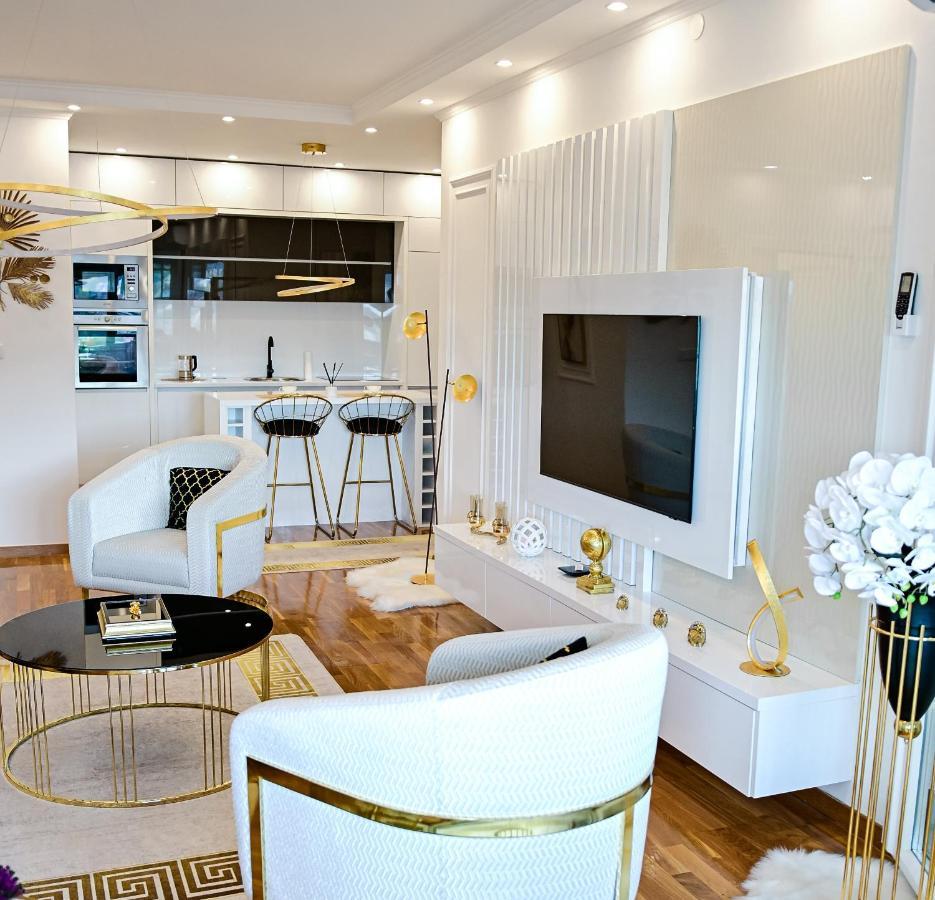 Luxury Apartment Karic Free Parking Tuzla Exterior foto